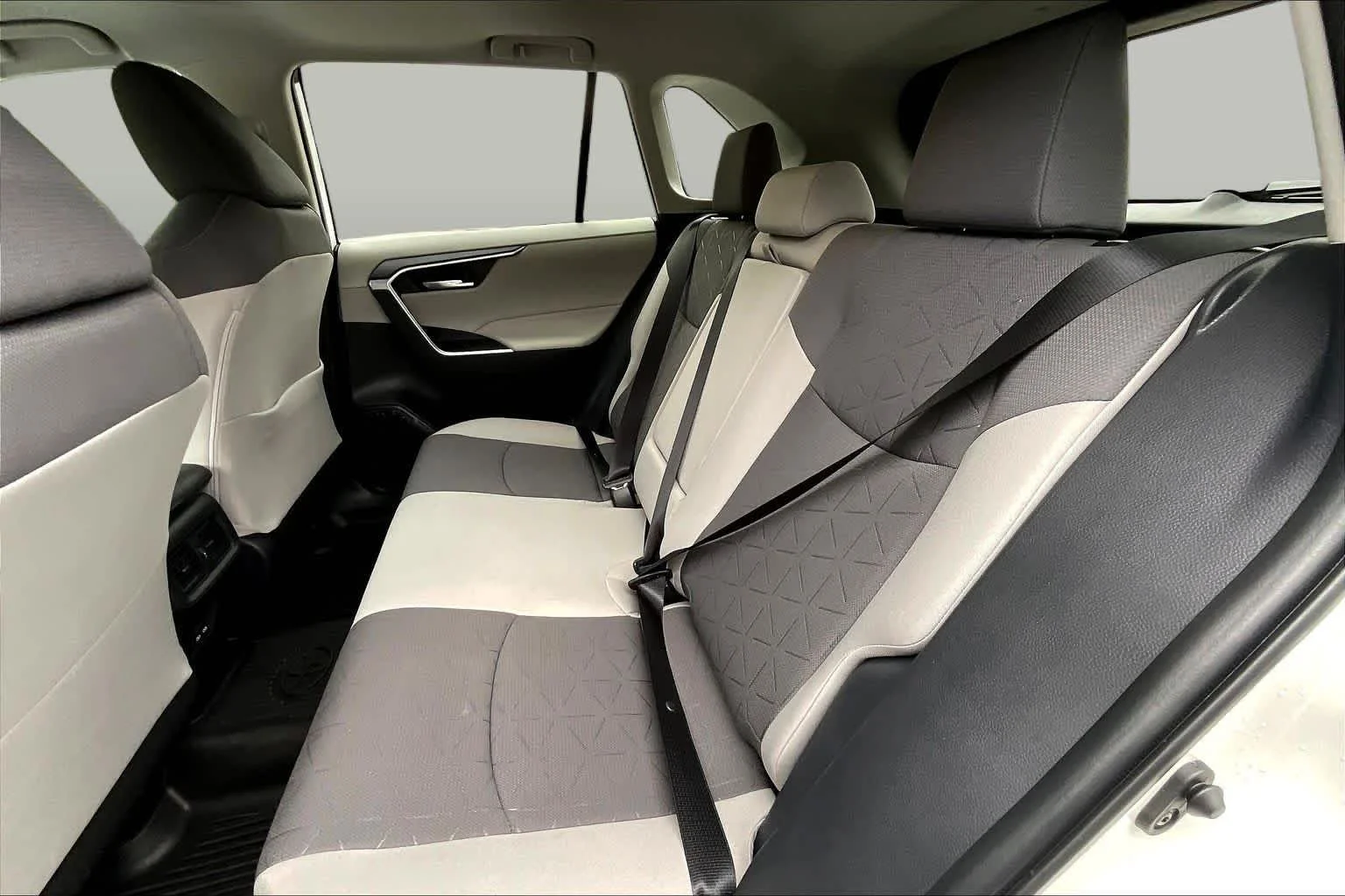 Used 2025 Ice Cap Toyota XLE image 20