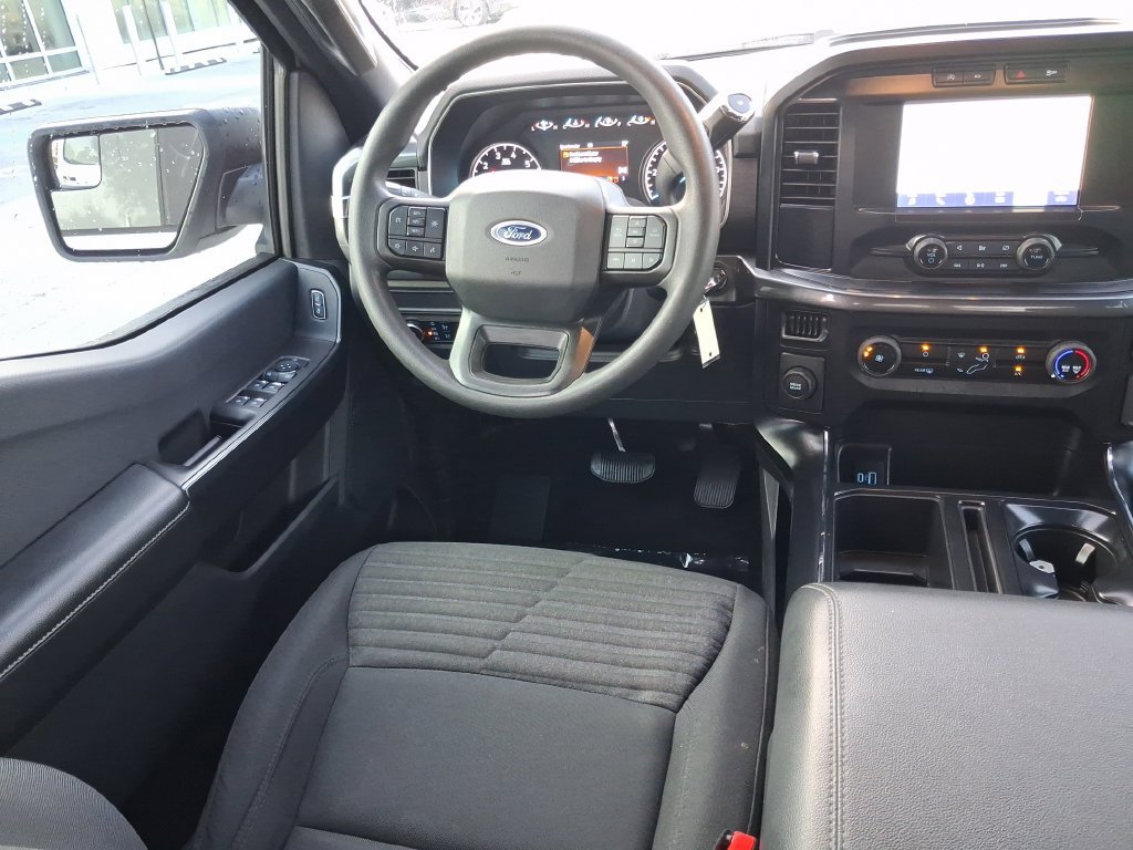 Used 2023 White Ford XL image 15