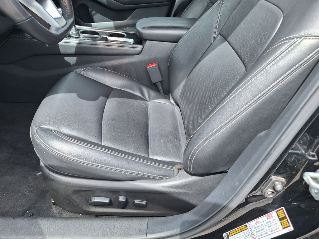 Used 2025 Black Nissan 2.5 SL image 30