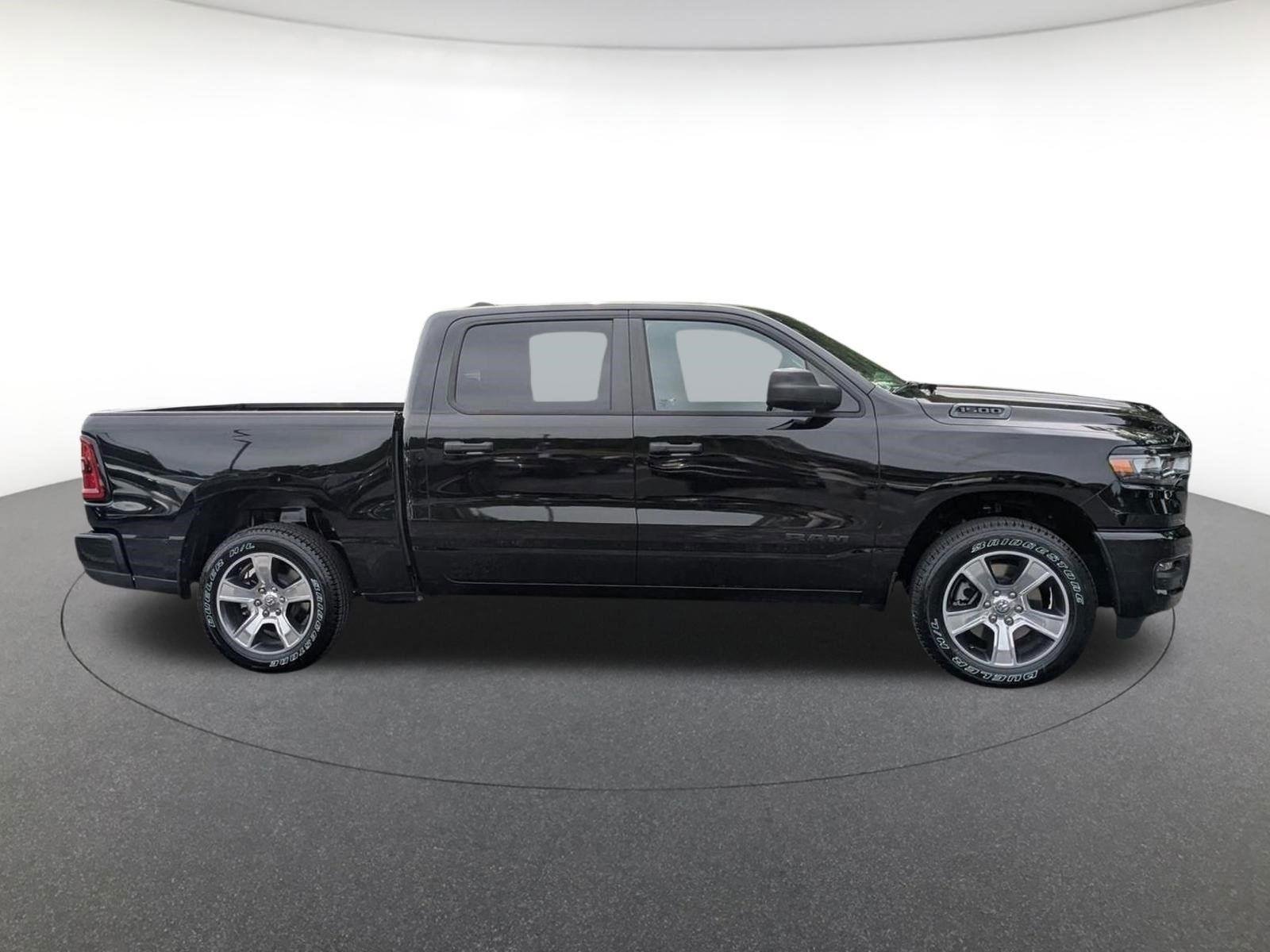 New 2026 Diamond Black Crystal Pearl-Coat Exterior Paint RAM Express image 3
