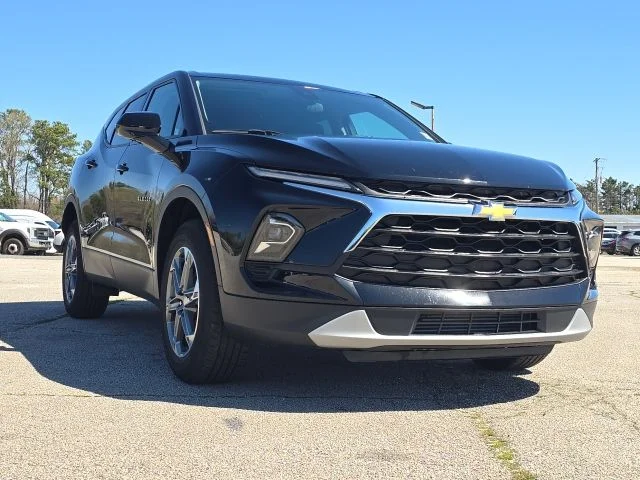 Used 2024 Black Chevrolet LT image 7