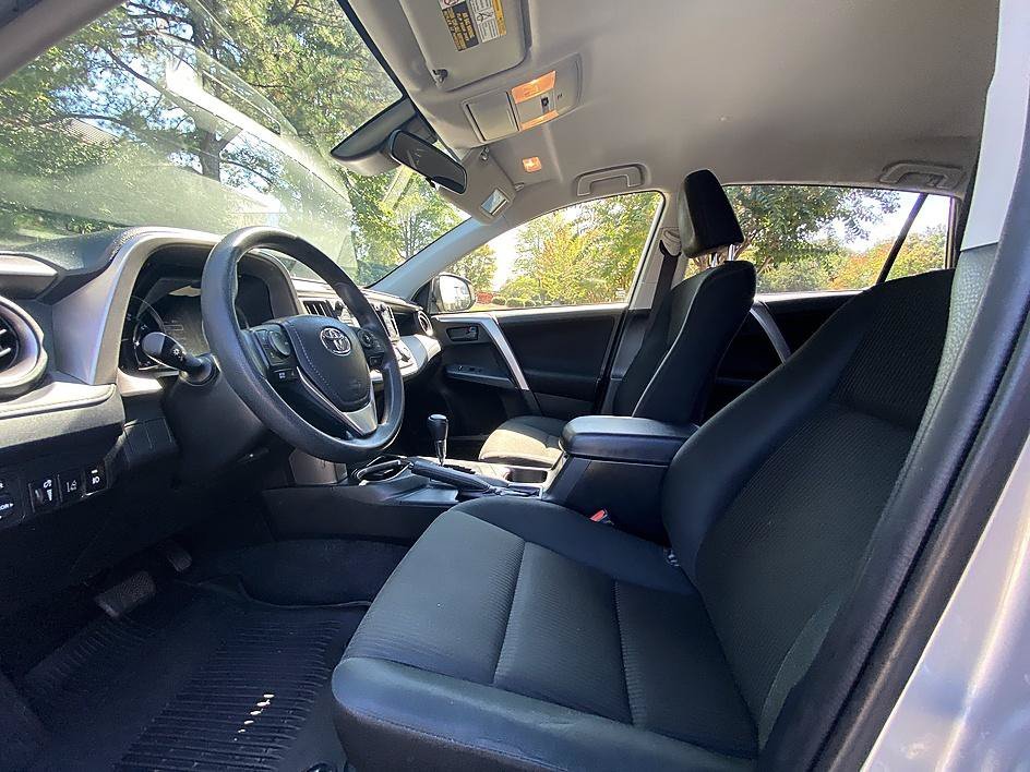Used 2018 Silver Sky Metallic Toyota LE image 11
