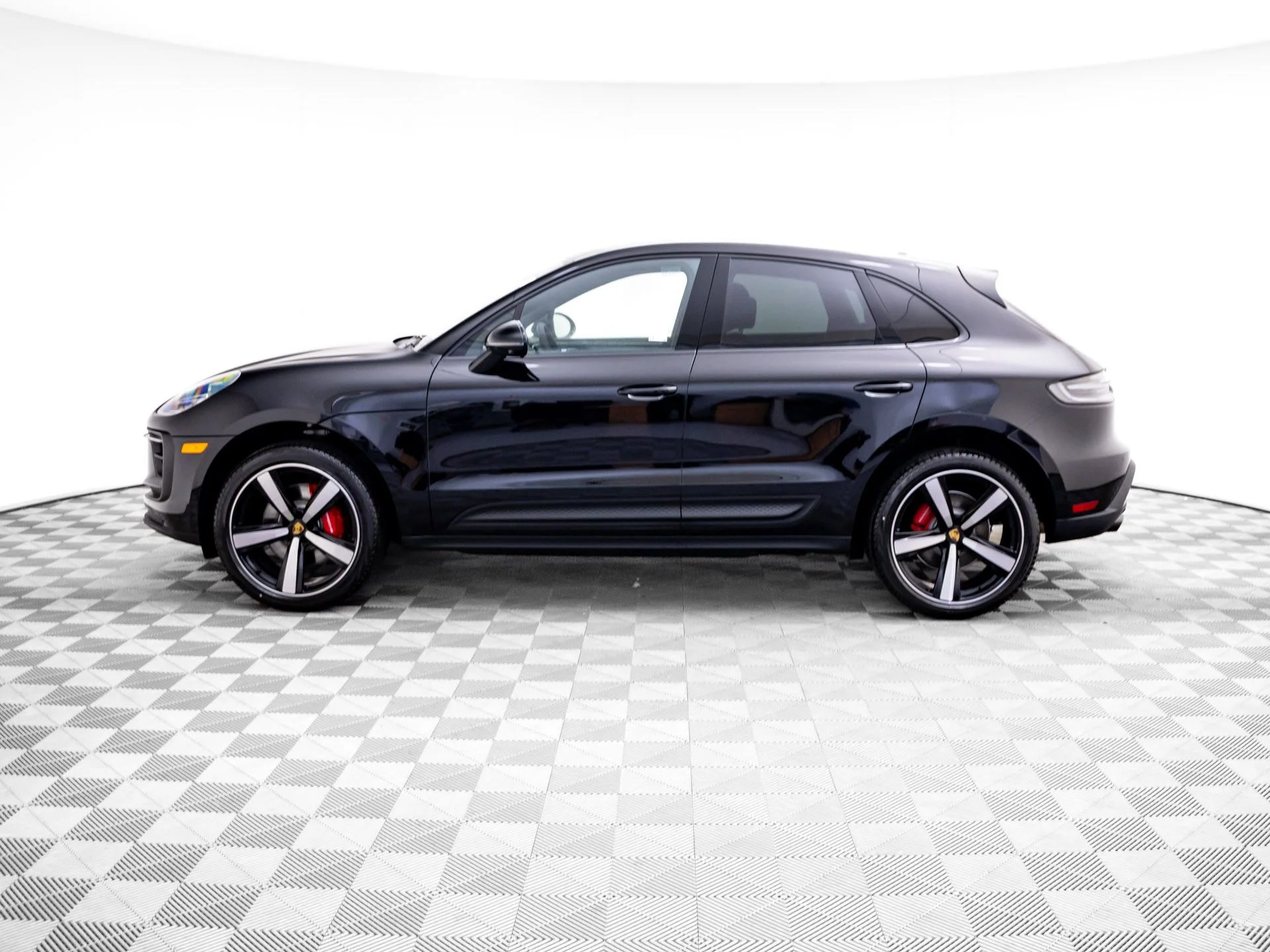New 2026 Black Porsche S image 2
