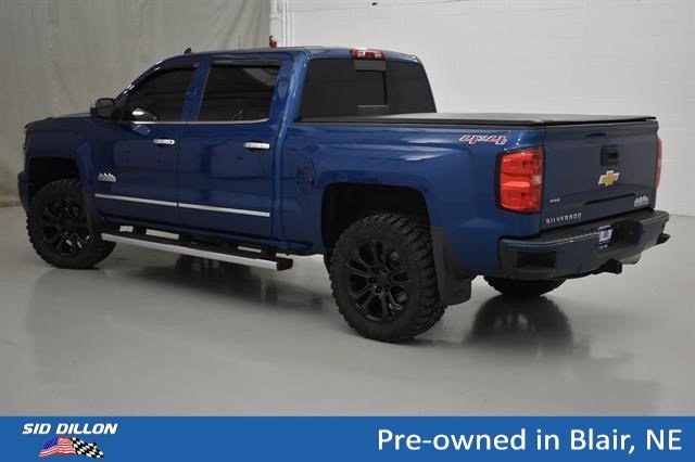 Used 2015 Deep Ocean Blue Metallic Chevrolet High Country image 17