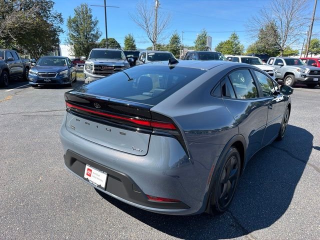 Certified Used 2027 01m2 Toyota LE image 4