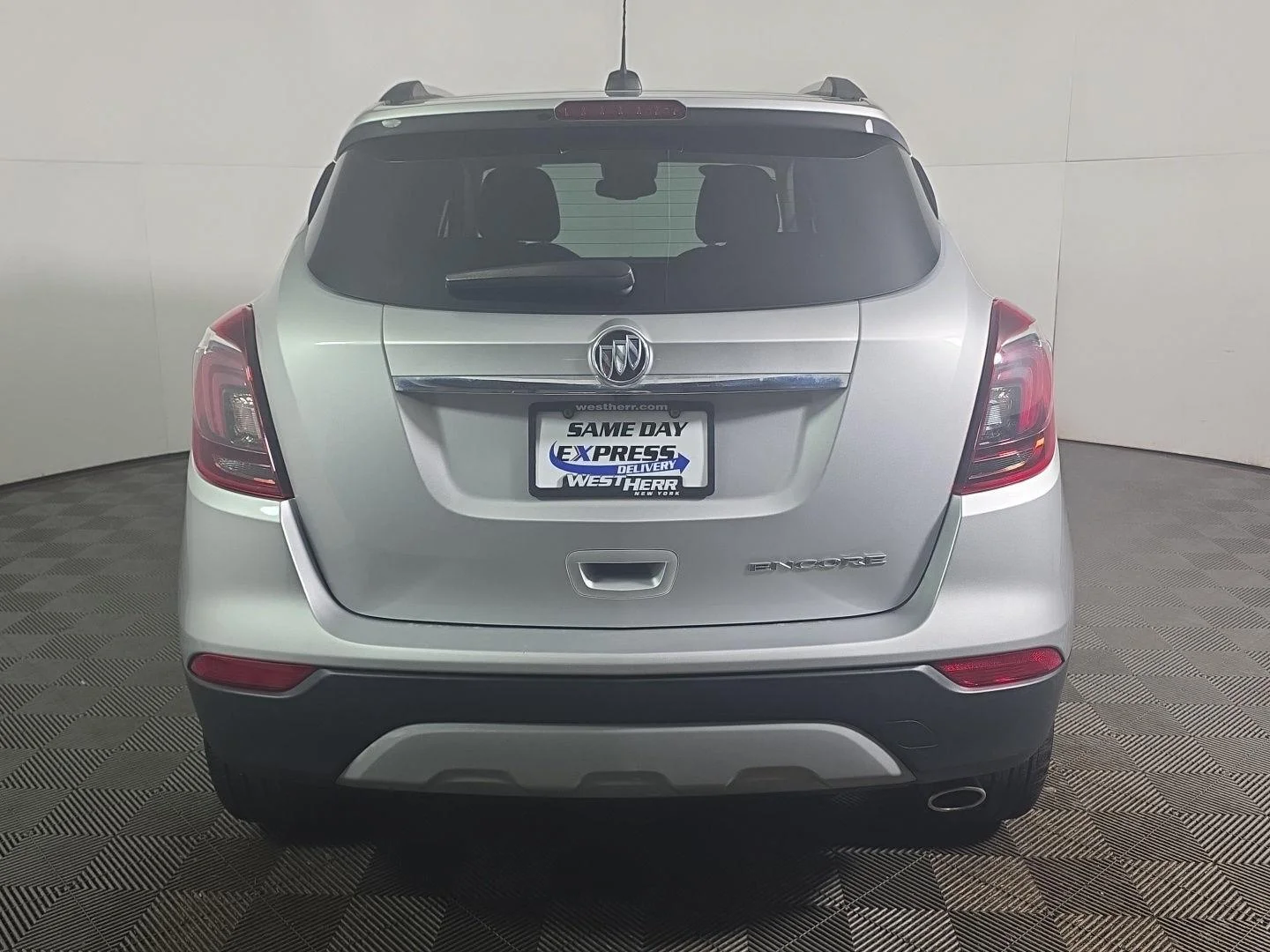 Used 2020 Quicksilver Metallic Buick Preferred image 10