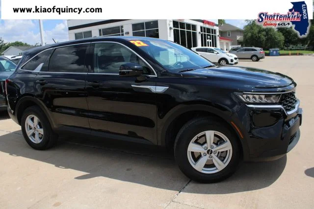 2022 Kia Sorento LX
