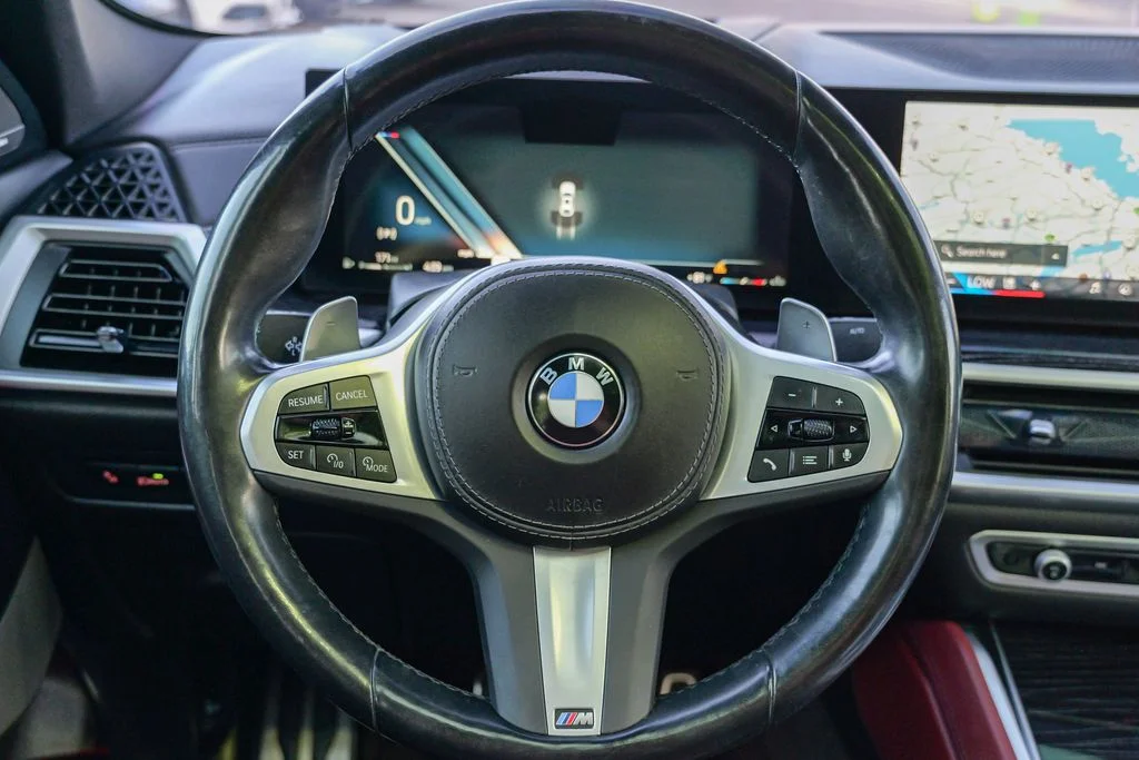 Used 2024 Alpine White BMW xDrive40i image 43