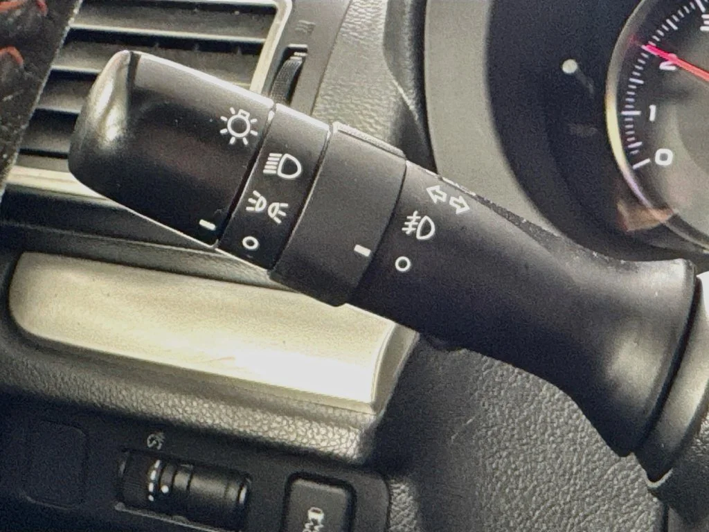 Used 2017 Silver Subaru 2.0i Premium image 12