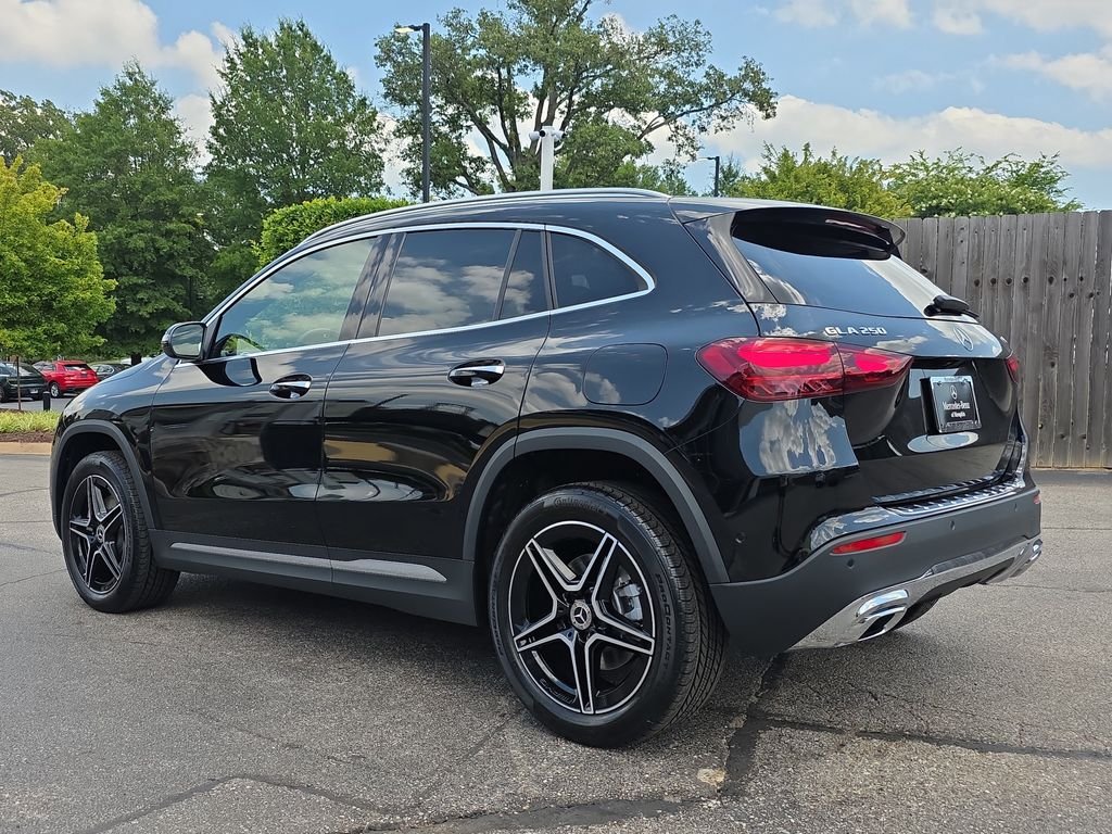 New 2026 Black Mercedes-Benz GLA 250 image 3