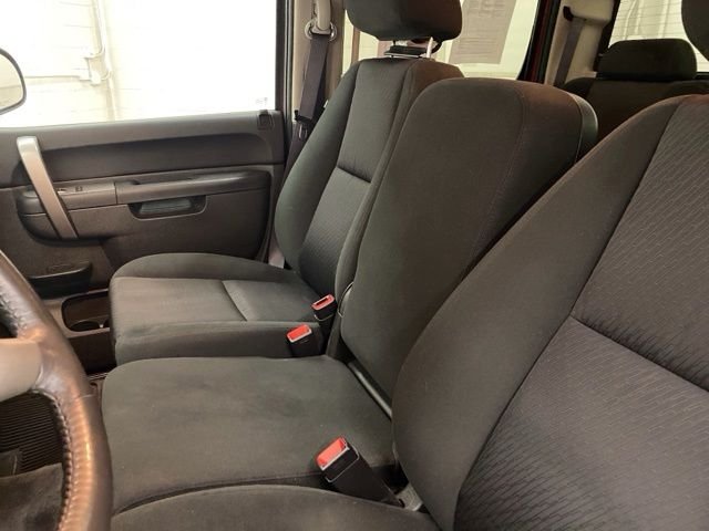 Used 2011 Red GMC SLE image 29