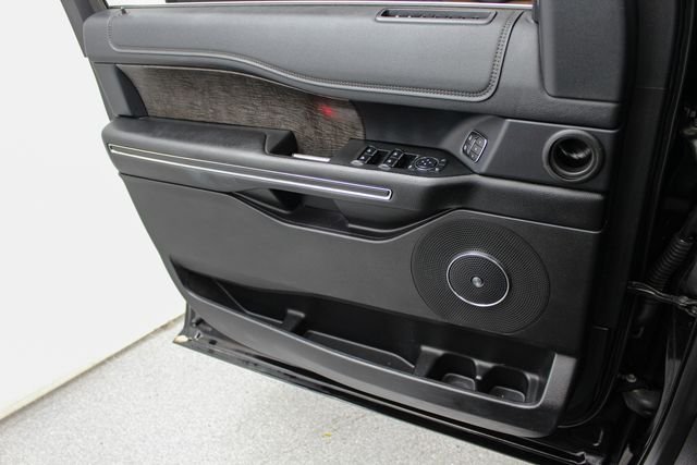 Used 2019 Agate Black Metallic Ford Limited image 14