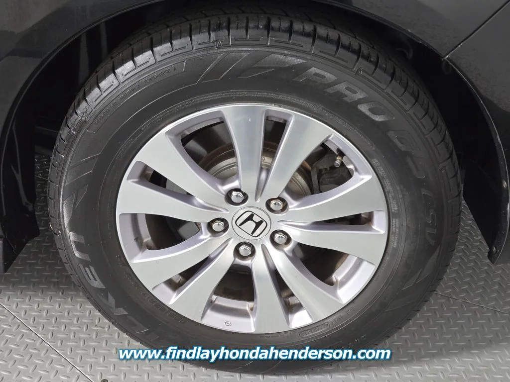 Used 2016 Crystal Black Pearl Honda SE image 10