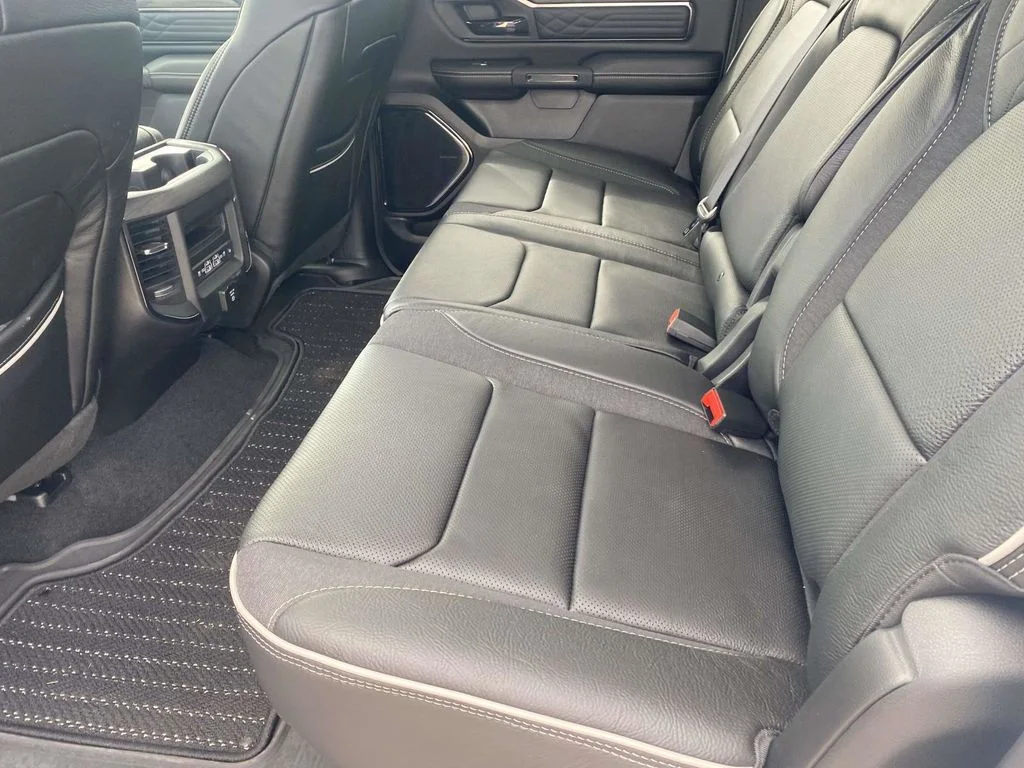 2026 RAM 1500 Limited - Photo 9