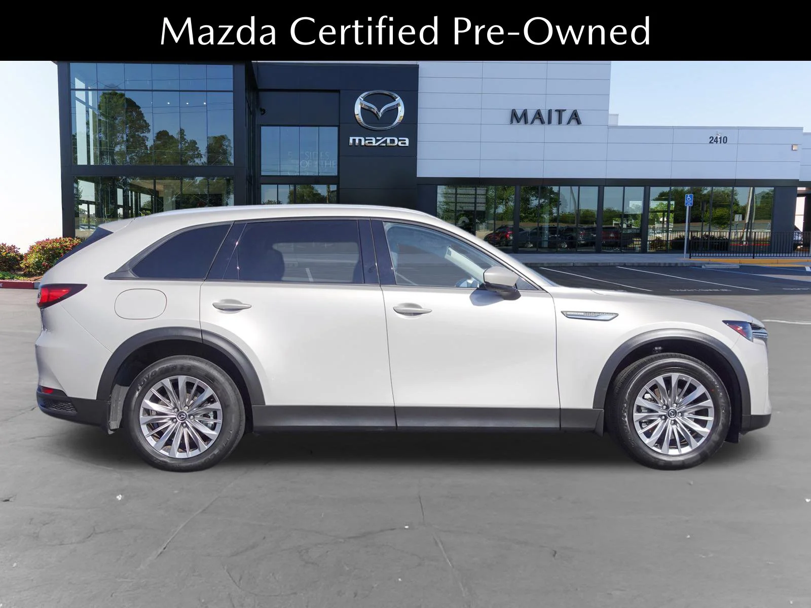 Certified Used 2024 Platinum Quartz Mazda Preferred image 2