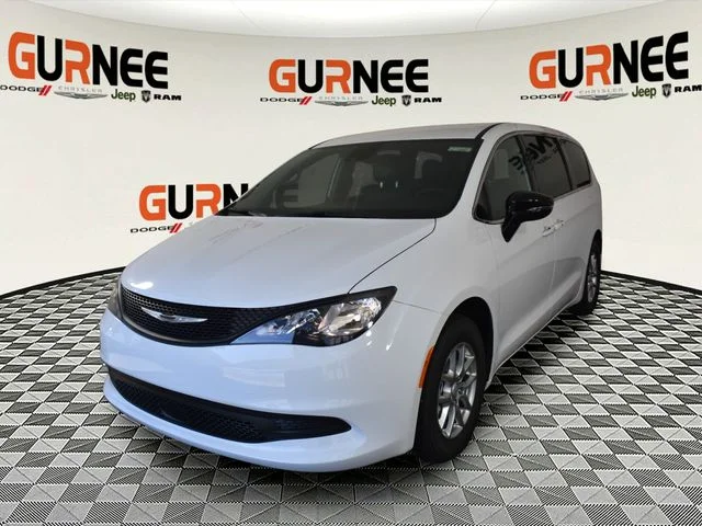 New 2027 Bright White Clear-Coat Exterior Paint Chrysler LX image 4