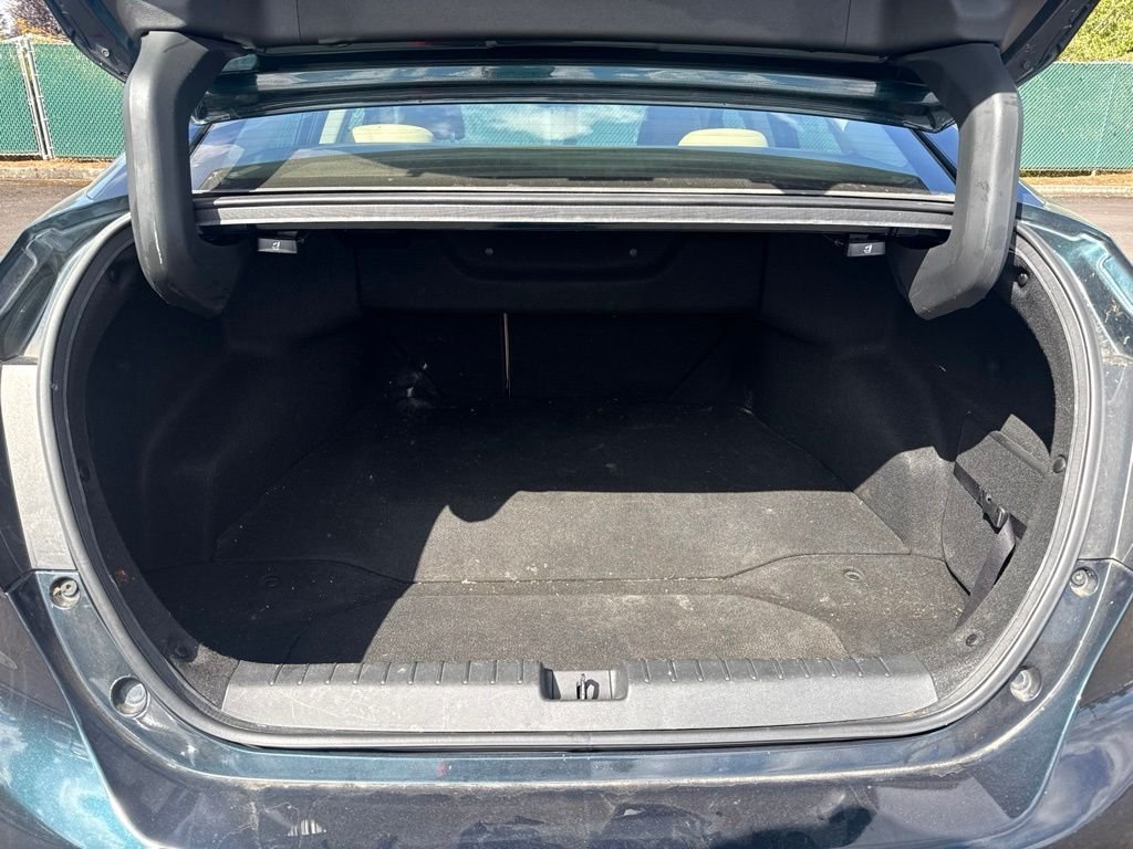 Used 2018 Moonlit Forest Pearl Honda Touring image 21