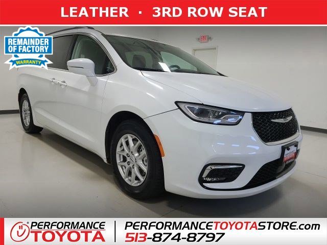 2022 Chrysler Pacifica Touring L's photo