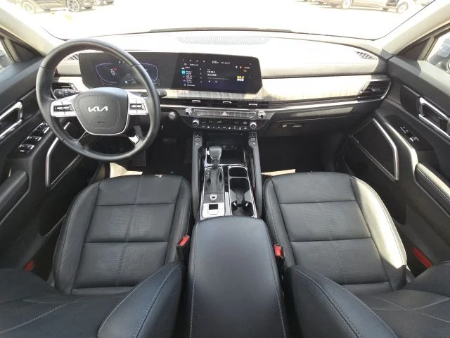 Used 2025 Silver Kia EX image 38