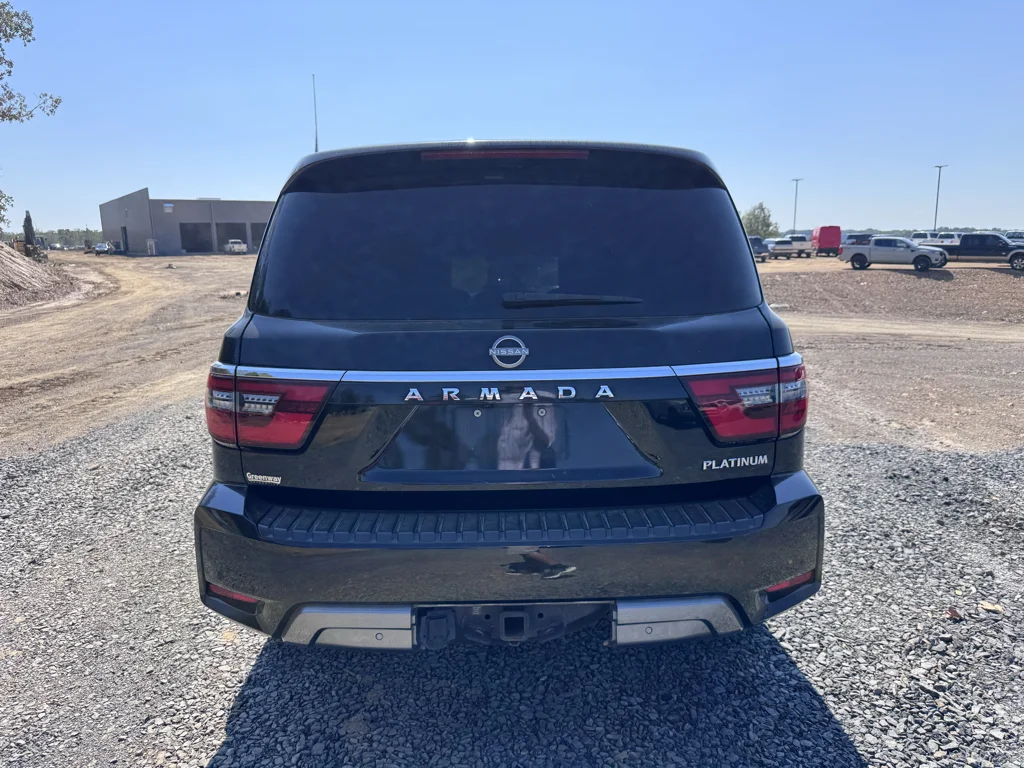 Used 2021 Super Black Nissan Platinum image 6