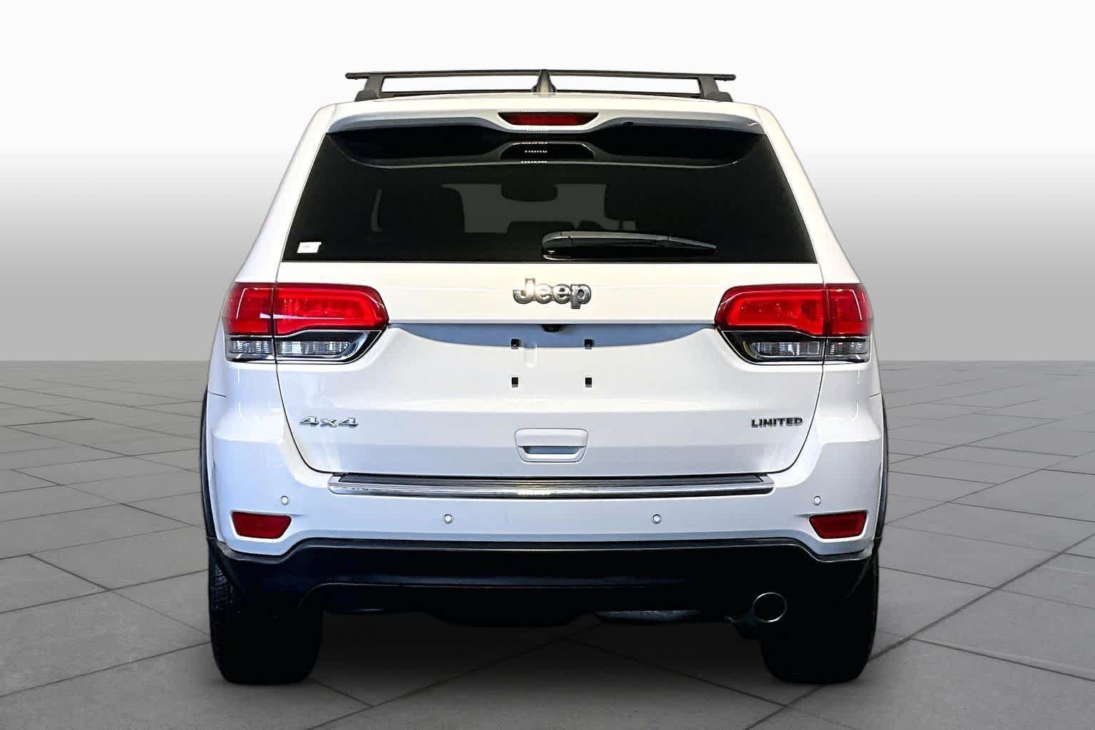 Used 2019 Bright White Clear Coat Jeep Limited image 5