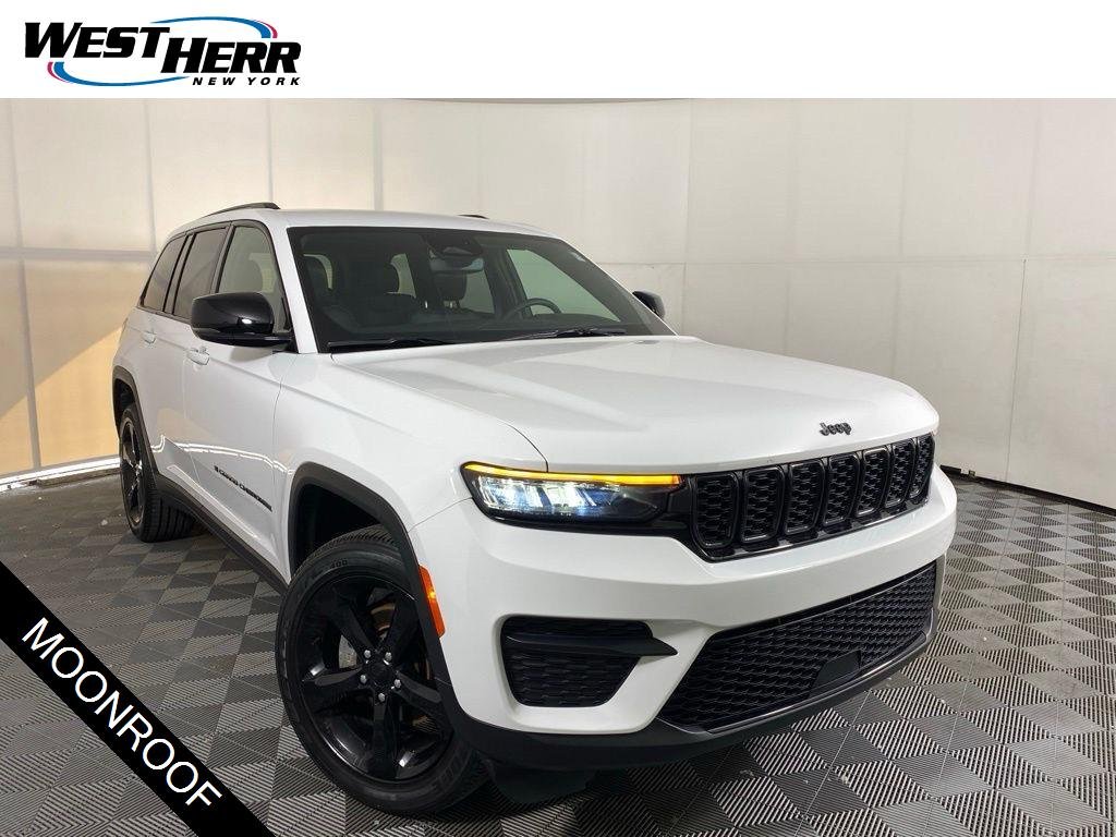 Used 2024 Bright White Clearcoat Jeep Altitude X image 1