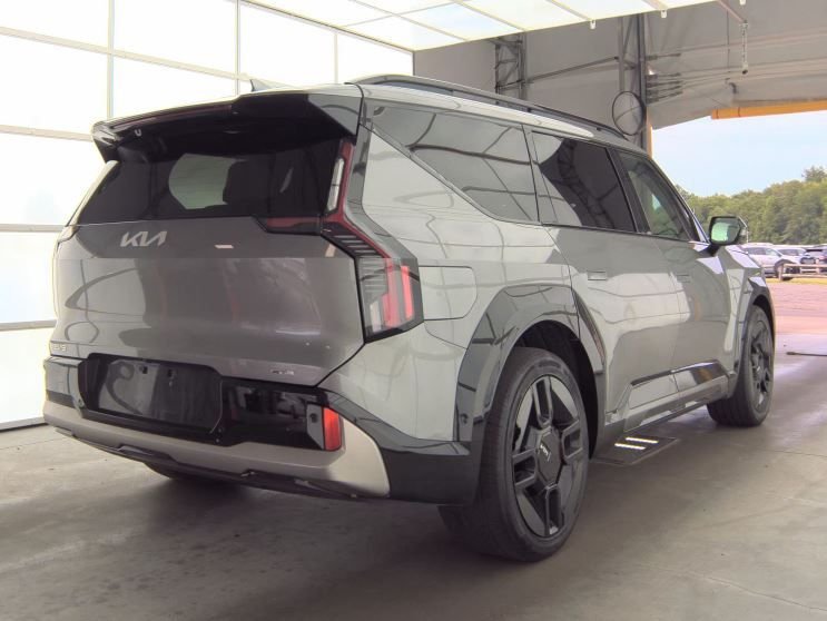 Used 2024 Kia EV9 GT-Line with VIN KNDAEFS58R6020346 for sale in Kansas City, KS