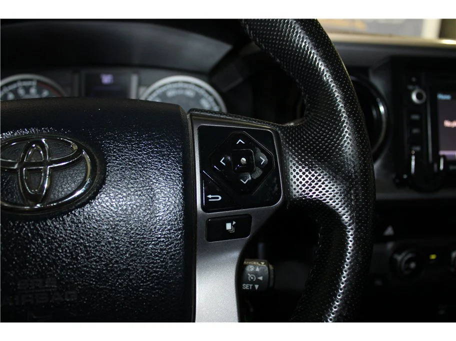 Used 2016 White Toyota SR5 Pickup 4D 5 ft image 21