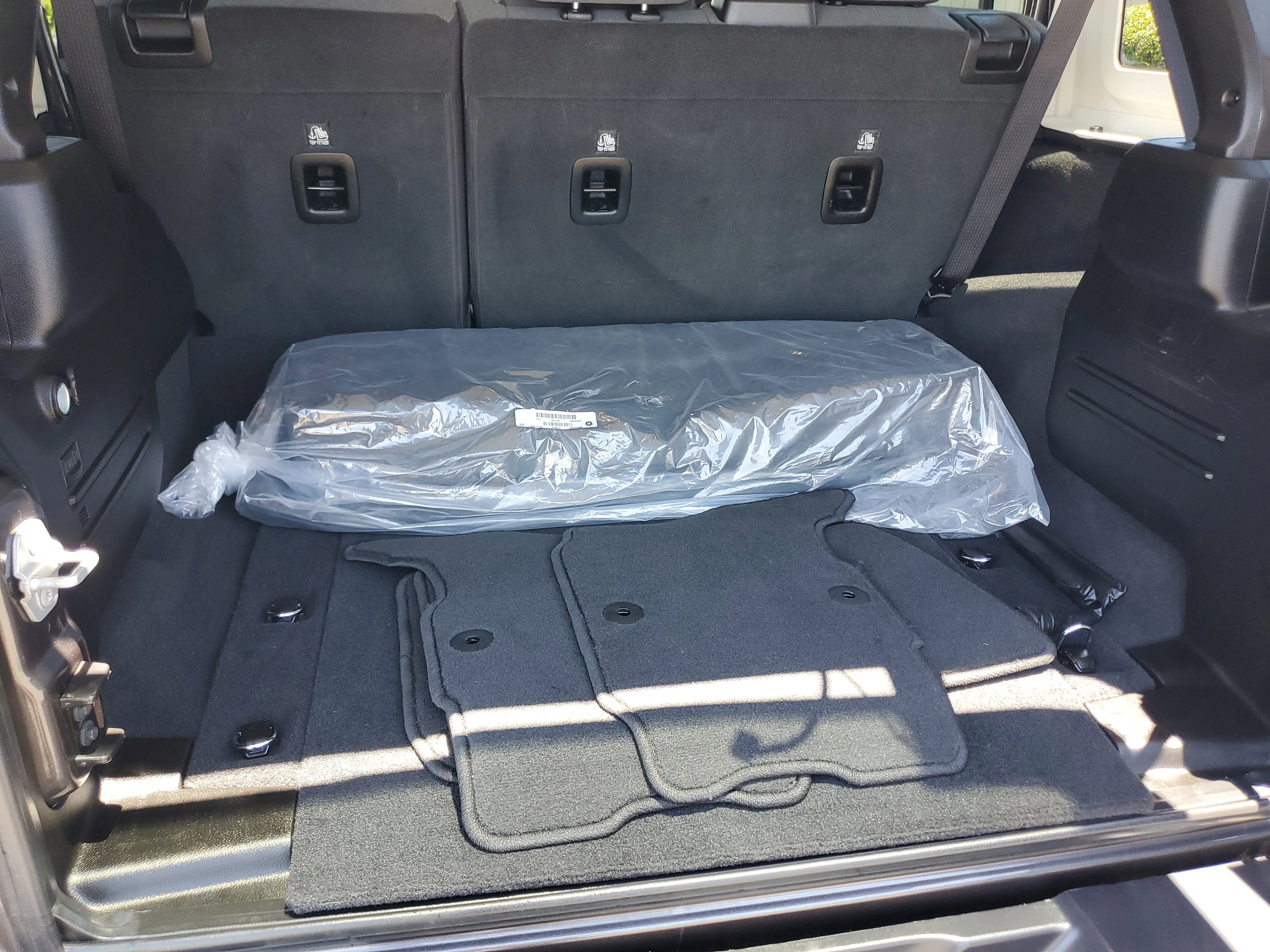 Certified Used 2025 Gray Jeep Sahara 4xe image 27