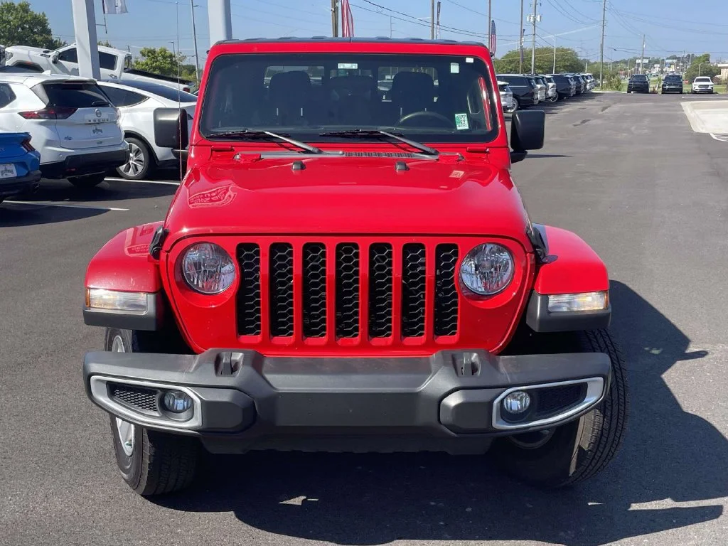 Used 2023 Firecracker Red Clearcoat Jeep Sport S image 8