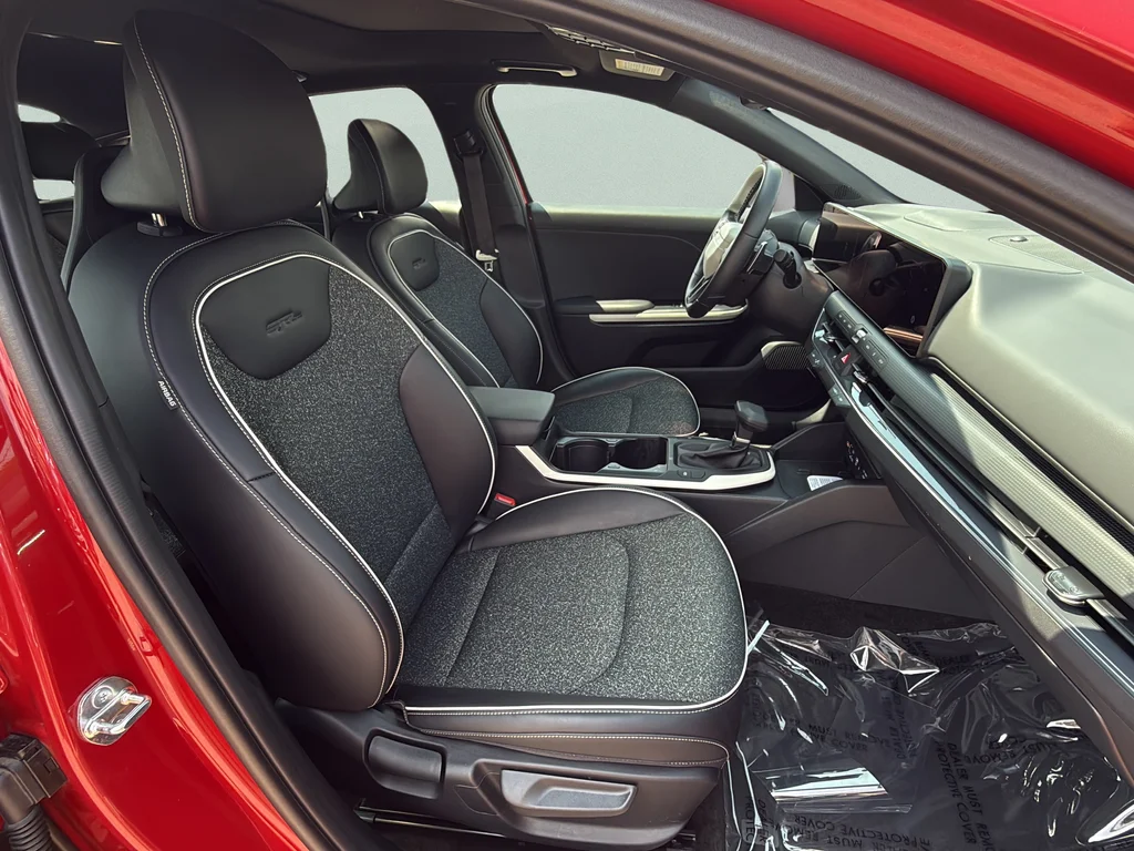 Used 2025 Currant Red Kia GT-Line image 21