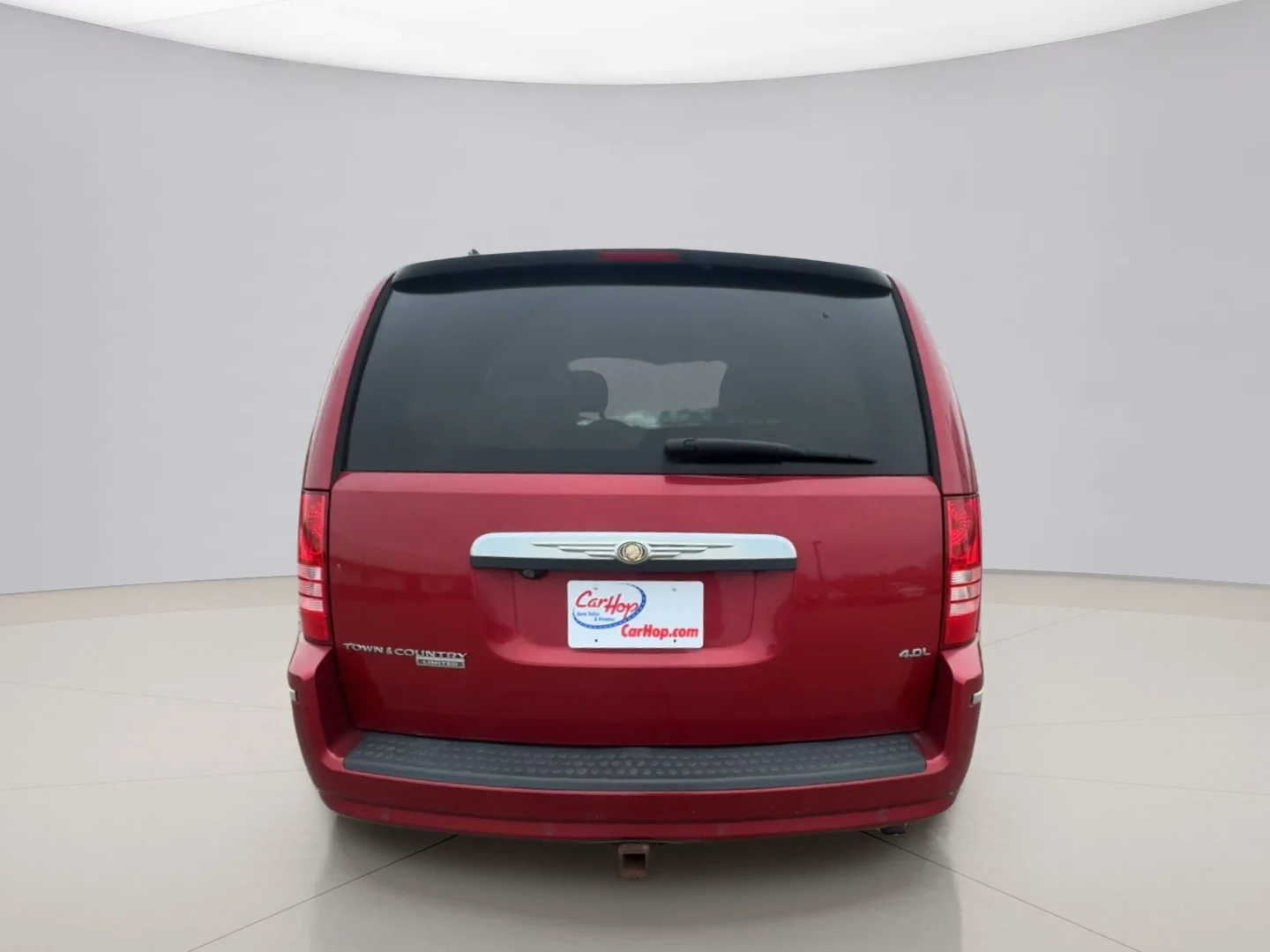 Used 2008 Red Chrysler LIMITED image 4