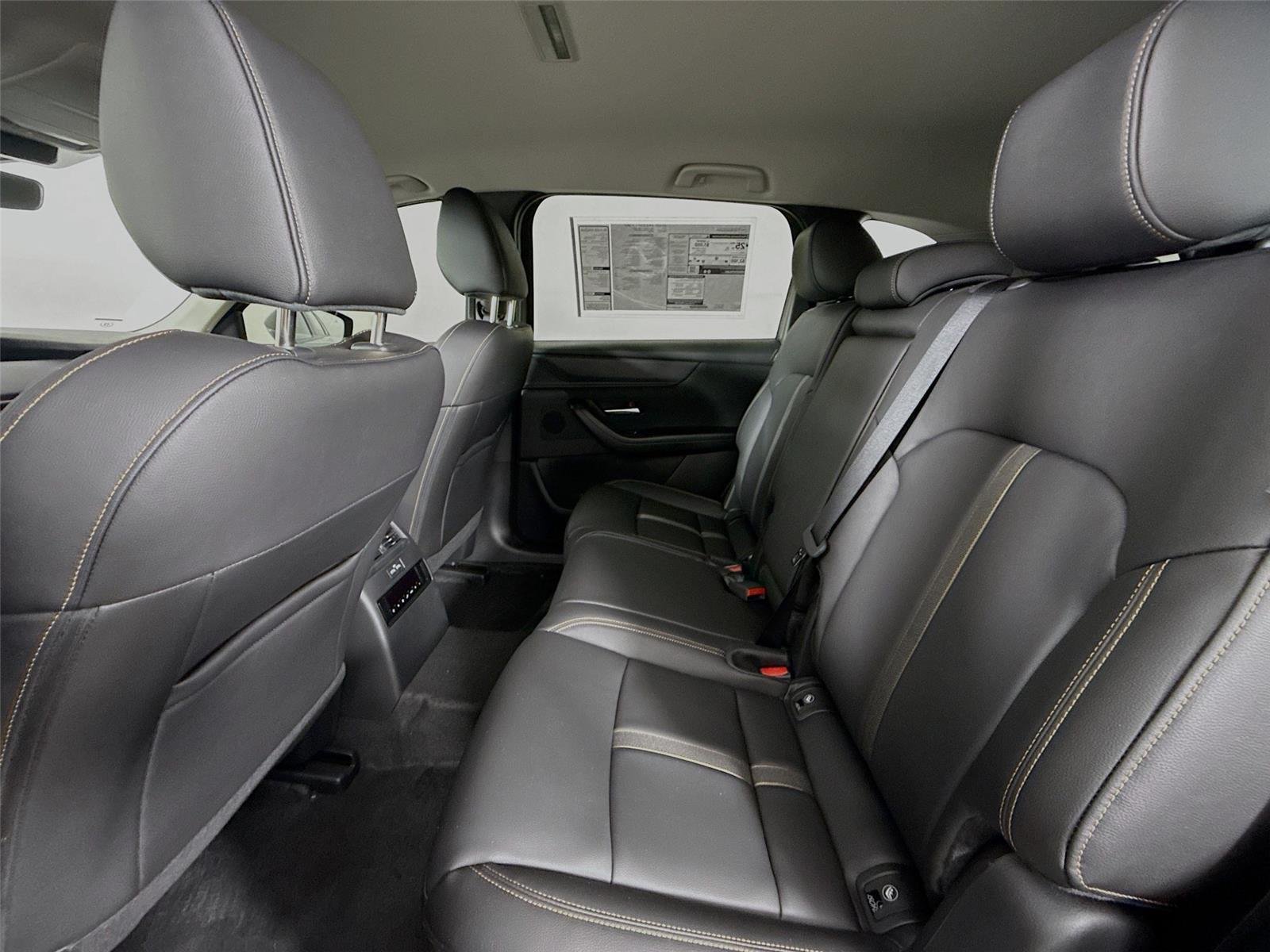 2025 Mazda CX-90 Select Package - Photo 31