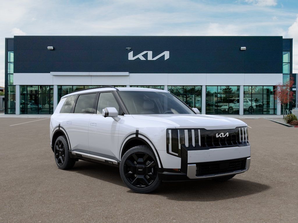 New 2027 White Kia  image 8