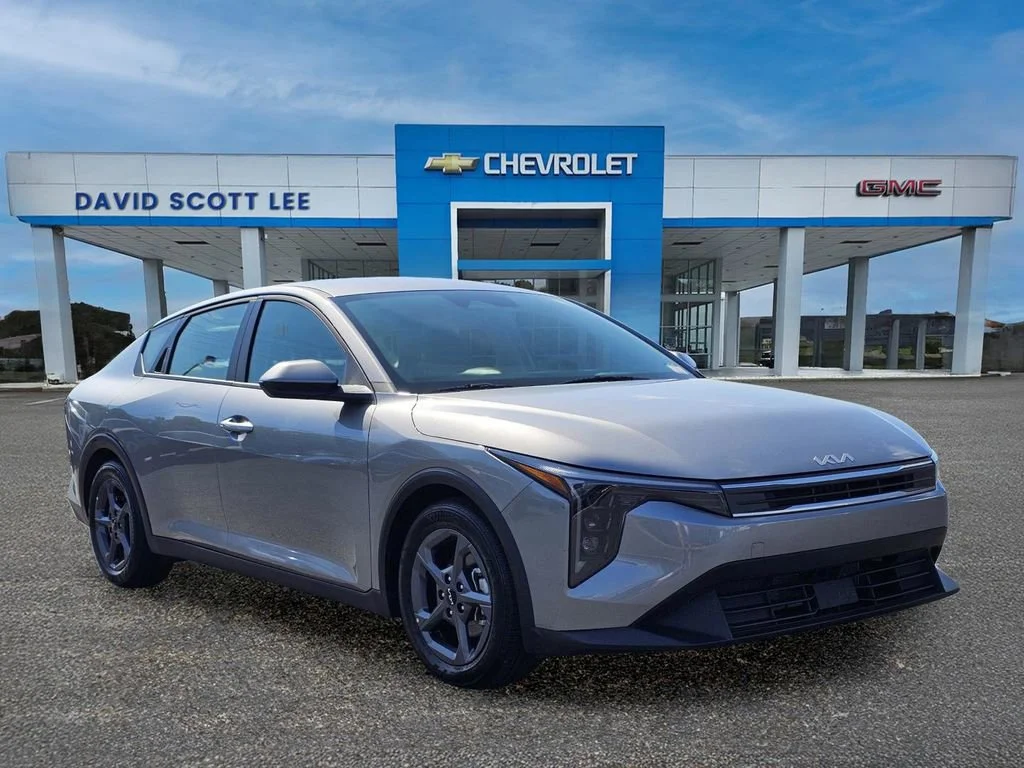 Used 2025 Steel Gray Kia LXS image 5