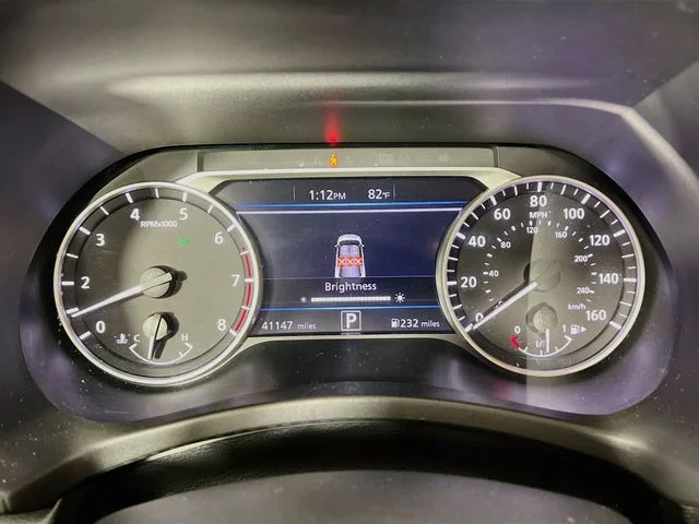 Used 2025 White Nissan SR image 14