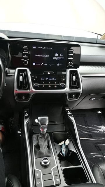 2021 Kia Sorento S - Photo 15