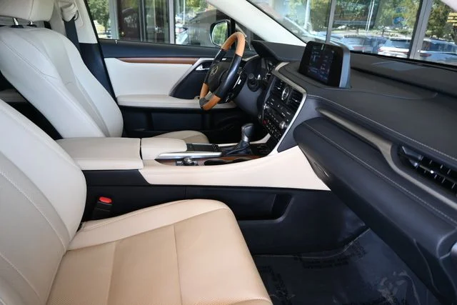Used 2021 Silver Lexus 350 image 22