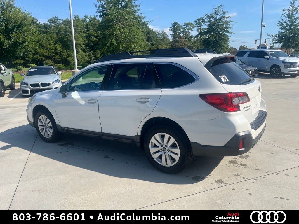 Used 2019 White Subaru 2.5i Premium image 3