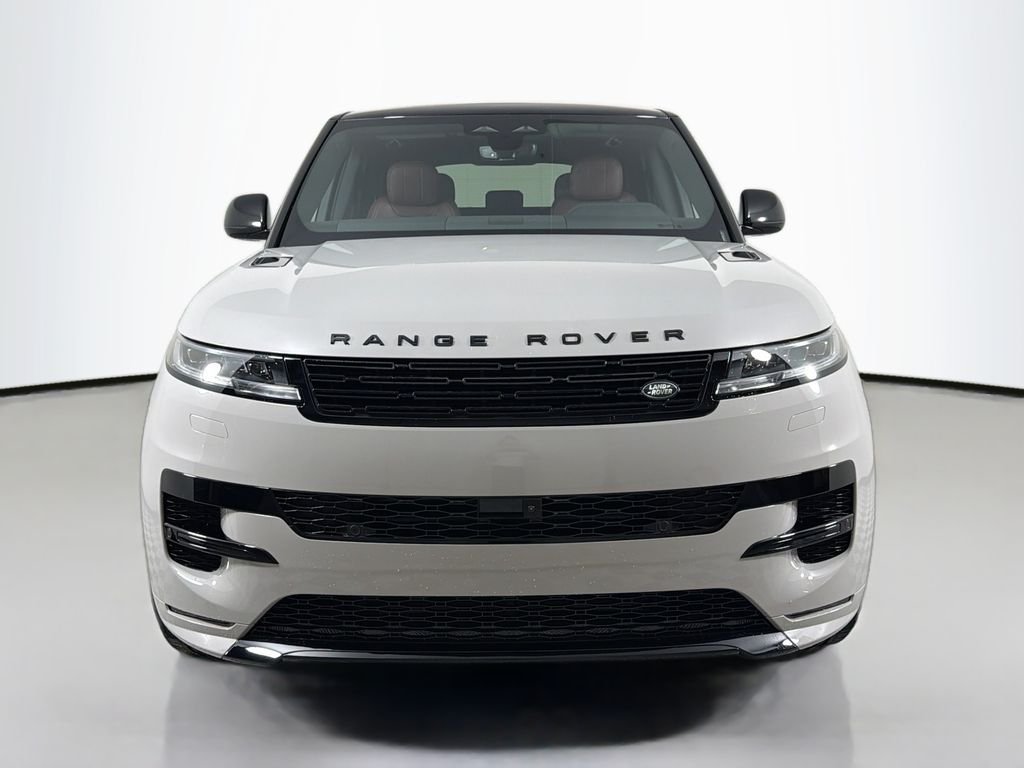New 2026 Borasco Grey Metallic Land Rover Dynamic SE image 2