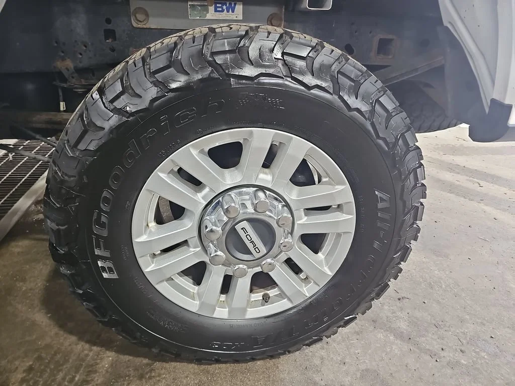 Used 2018 White Ford XLT image 37
