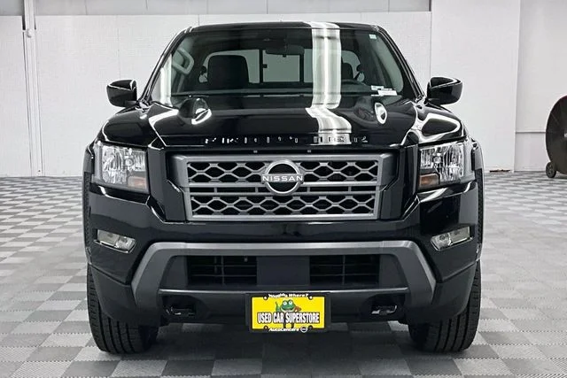 Used 2022 Super Black Nissan SV image 4