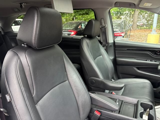 Used 2024 Modern Steel Metallic Honda Touring image 35