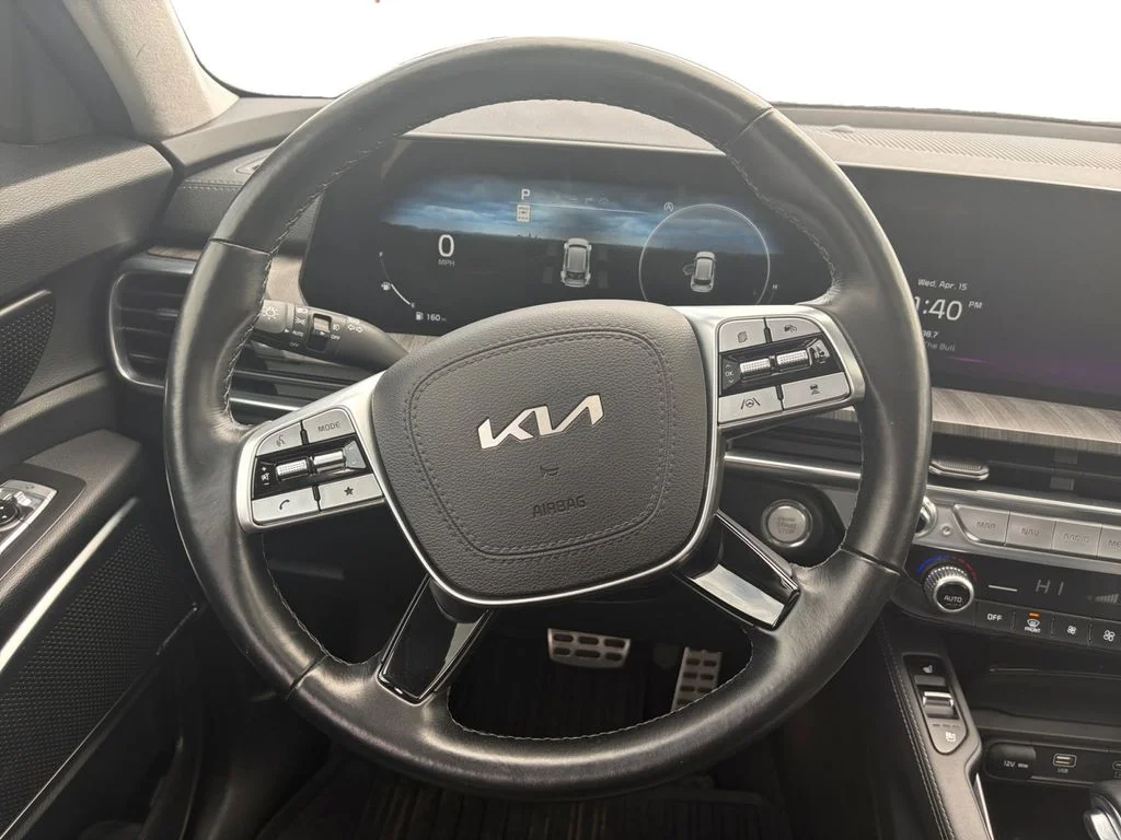 Used 2023 Green Kia SX-Prestige image 14