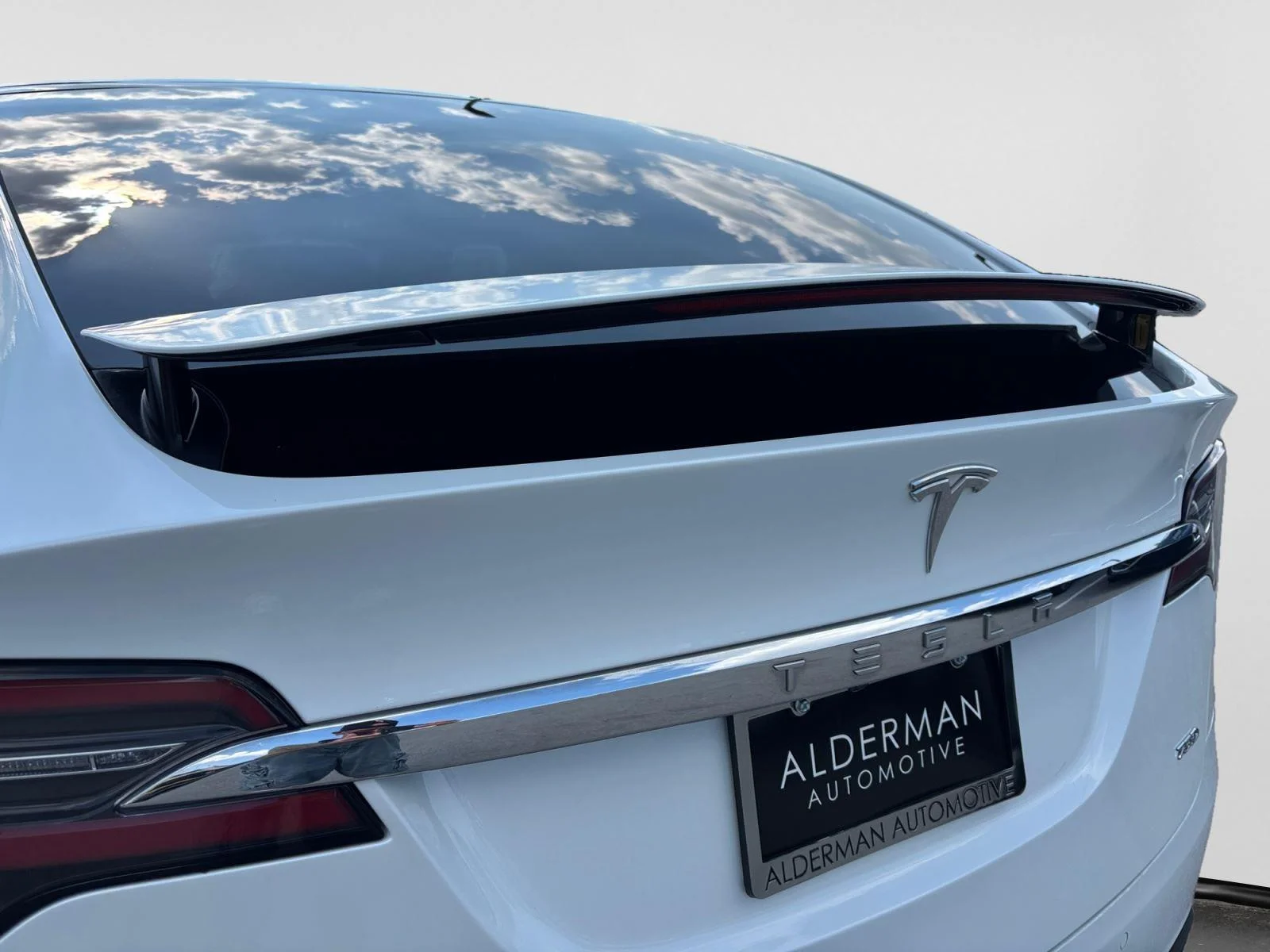 Used 2018 Pearl White Multi-Coat Tesla 75D image 51