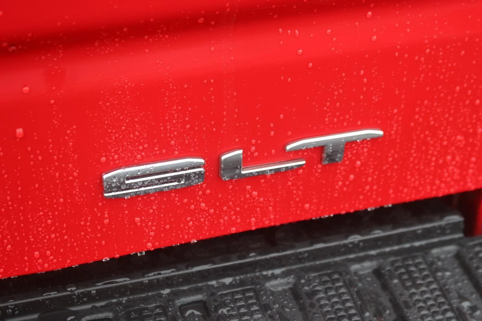 Used 2019 CARDINAL RED GMC SLT image 13