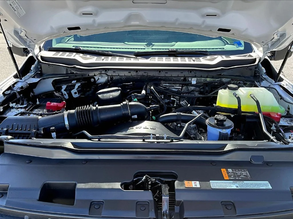 New 2027 White Ford Lariat image 13