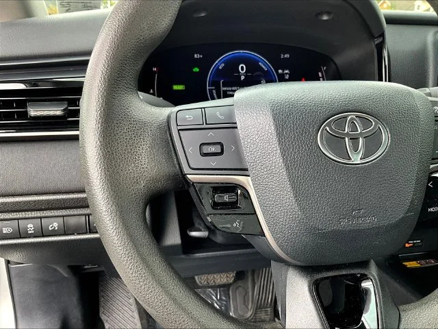 Used 2025 Silver Toyota LE image 11