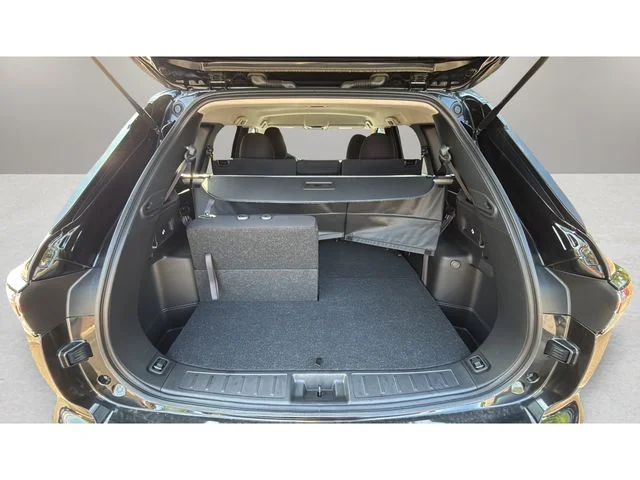 Used 2025  Mitsubishi ES image 30