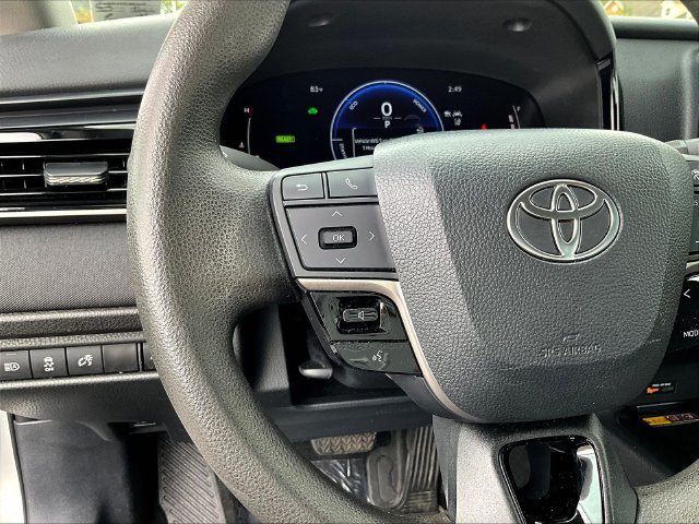 Used 2025 Silver Toyota LE image 11